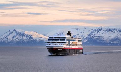 Signature Reise mit MS Midnatsol auf den Spuren der Postschiffroute 