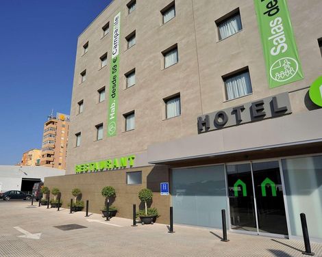 Travelodge Málaga Airport-1