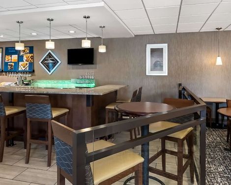 SureStay Hotel by Best Western SeaTac North-2