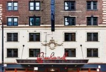 Hotel, Freehand Chicago