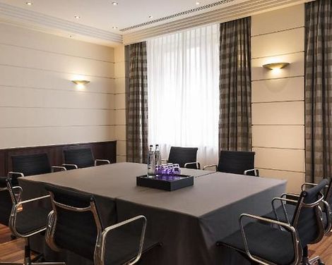 Hotel Bristol Berlin-3