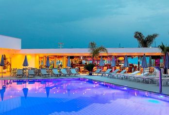 Hotel, Limanaki Beach Hotel
