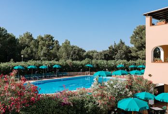 Hotel, Club Hotel Torre Moresca
