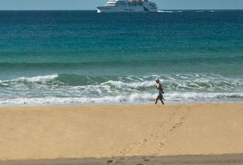 Praia Dourada