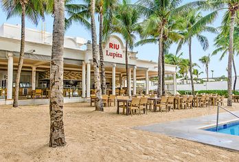 Hotel, Hotel Riu Lupita