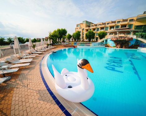 Perla Beach Holiday Club-3