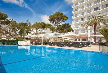 Hotel, Universal Hotel Castell Royal