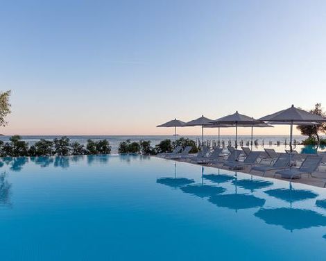 Maistra Select Amarin Resort-3