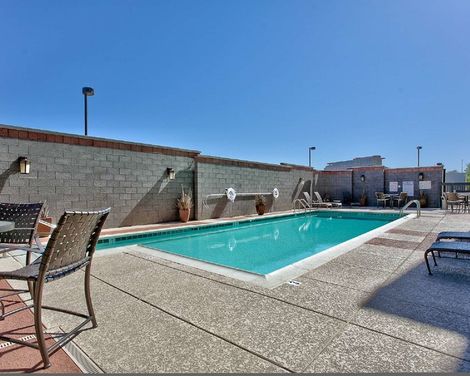 Hampton Inn & Suites Scottsdale at Talking Stick-4