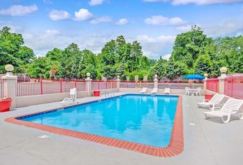 Hotel, Ramada by Wyndham Baltimore West