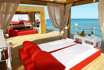 Adam & Eve Hotel