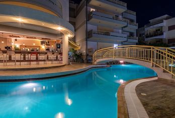 Hotel, Angela Hotel