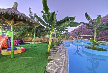 Hotel, Stone Village Petrino Horio