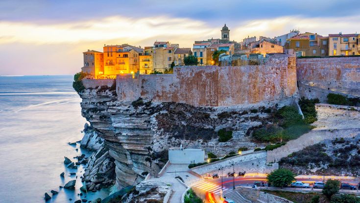 Blick auf Bonifacio Korsika zum Sonnenuntergang