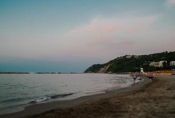 Hotel, Marinella