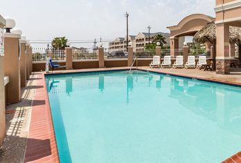 Baymont by Wyndham Galveston