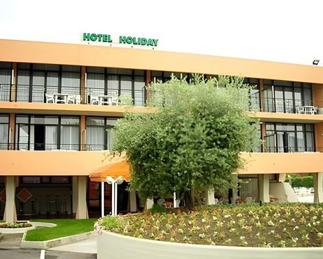 Residence Holiday-2