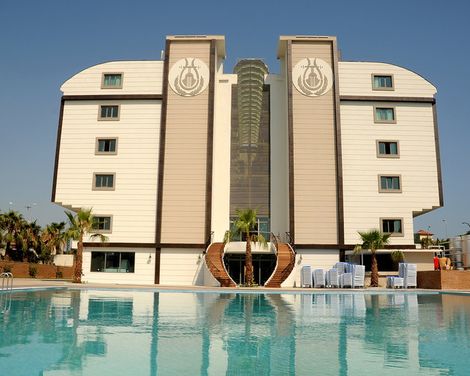 Orfeus Queen Hotel-1