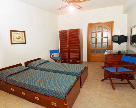 Elihotel -0