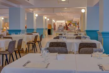 Hotel, Hotel Antares