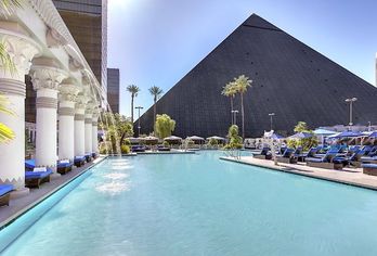 Hotel, Luxor Hotel & Casino