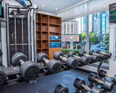 Best Western Premier Chateau Granville Hotel & Suites & Conference Centre-2