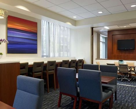 Hilton Chicago/Magnificent Mile Suites-1