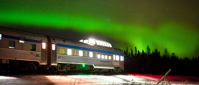 Via Rail mit Polarlichtern