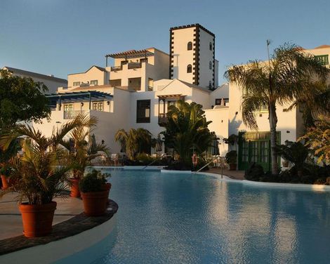 Hotel LIVVO Volcan Lanzarote-3