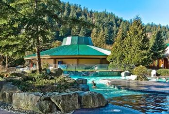 Hotel, Harrison Hot Springs Resort