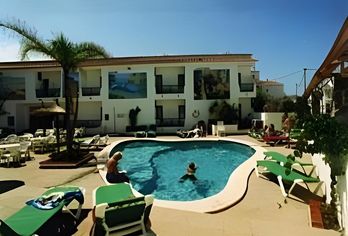 Hotel, Sa Paissa