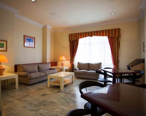 Apartamentos Be Smart Florida Plaza-1