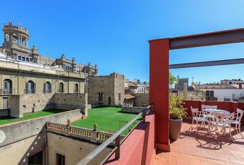 Hotel, Hotel Gótico