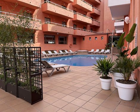 Tossa Beach Center-1