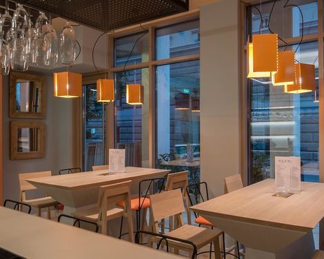 Casual Kubic Athens-3