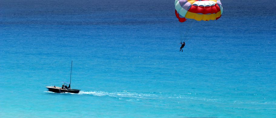 Wassersport Parasailing