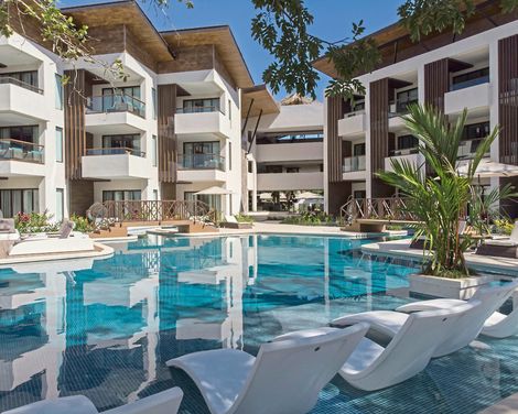 Azura Beach Resort-3