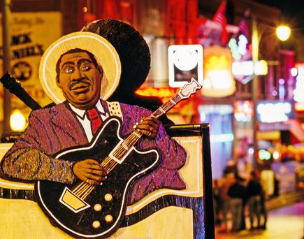 Rundreise USA Südstaaten Neonschilder in Memphis