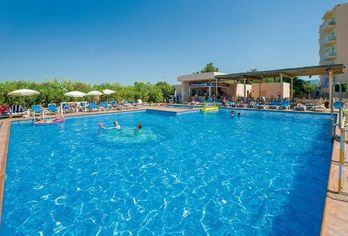 Invisa Hotel Es Pla