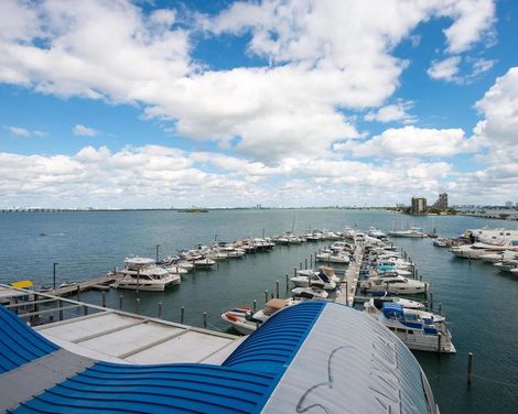 DoubleTree by Hilton Grand Hotel Biscayne Bay-2