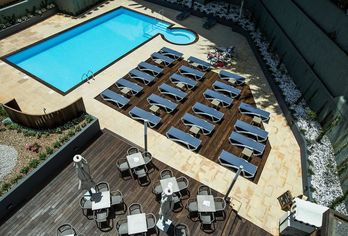 Hotel, Santa Cruz Village Hotel