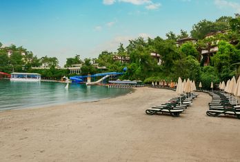 Hotel, Club & Hotel Letoonia