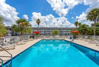 Hotel, Howard Johnson by Wyndham Orlando Lake Buena Vista South
