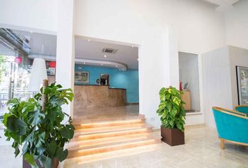 Hotel, Hotel Amic Gala