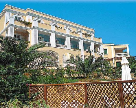 Crithoni's Paradise Hotel-0