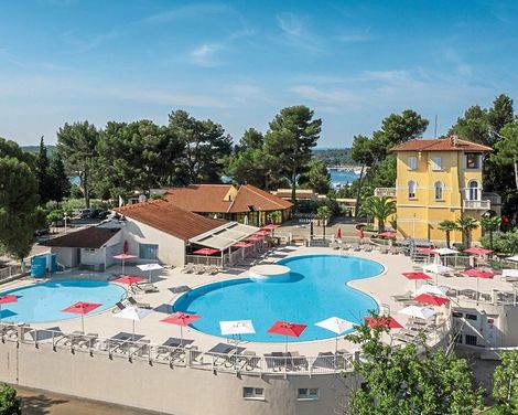 Apartments Bellevue Plava Laguna-4