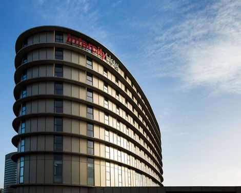 IntercityHotel Amsterdam Schiphol Airport-3