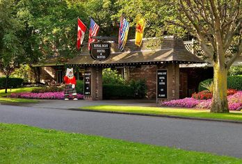 Hotel, Royal Scot Hotel & Suites