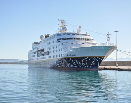MS HAmburg angelegt im HAfen