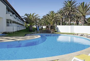 Hotel, Torre Praia